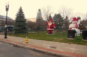 Christmas tree Santa snow-job - a Quincy Quarry News photo