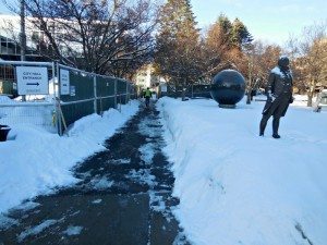 city-hall-plowed-3-16-2015-walk-1