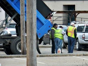 dpw-pothole-3-31-2015-3 | Quincy News About Quincy Massachusetts DPW workers doing what they are know for doingA Quincy Quarry News photo