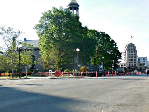 detail-less-in-the-q-1