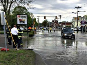 quincy-avenue-qfd-sinkhole-may-2017-sean-cotter-patriot-ledger | Quincy News About Quincy Massachusetts