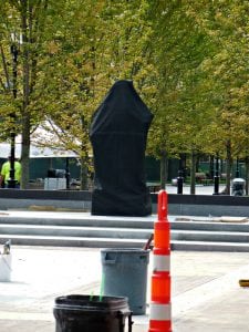 Kim-jong-koch-plaza-statute-cover-up-A | Quincy News About Quincy Massachusetts