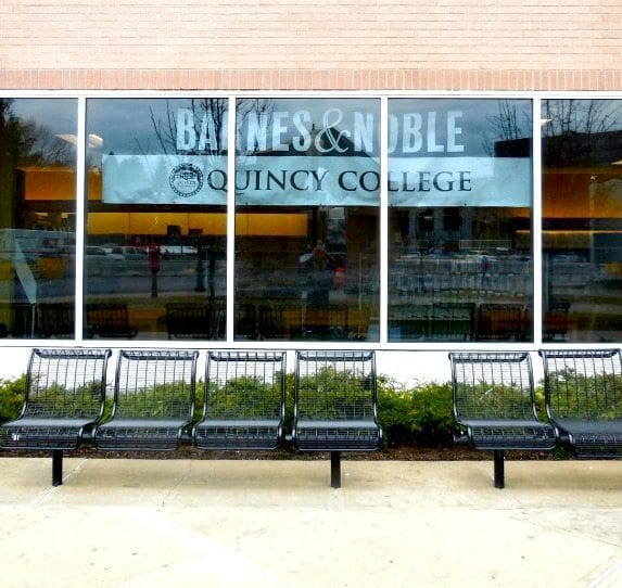 Quincy city officials signage snit fit in Quincy Center