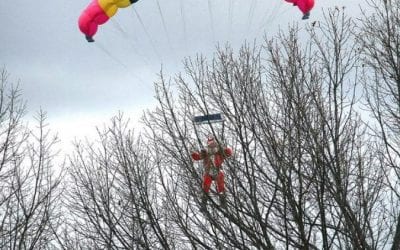 Skydiving Santa postponed to next Saturday