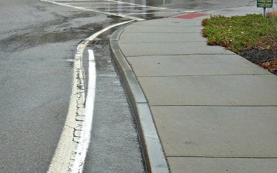 Quincy Department of Public Works apparently cannot paint on the line