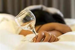 Massachusetts doctors fear the COVID-19 pandemic may have created a nation of female problem drinkers drinking-too-much-wine-via-clevelandclinic.org