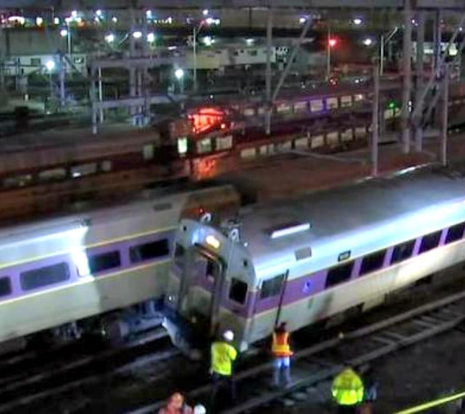 Derailment suspends service on MBTA Fairmount Line