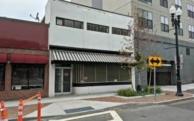 Quincy Center watering hole dries up?