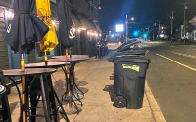 Quincy restaurant trash blocking Washington Street sidewalk. #ada #cityofquincy #inspectionalservices
