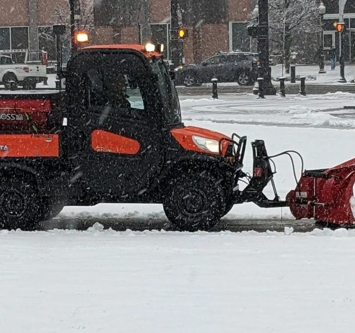 Kim Jong Koch Plaza’s Snow Team Six sloppy response to late burst of snow #cityhallwedding #mayorkoch